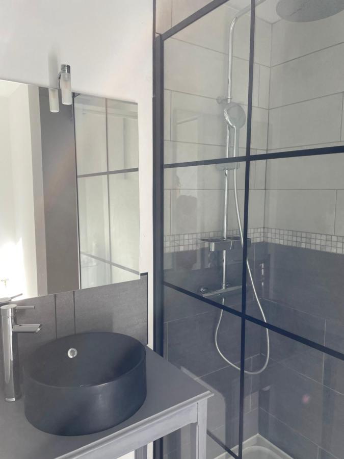Charmant Studio Proche Centre Ville Et Gare Lourdes Ngoại thất bức ảnh